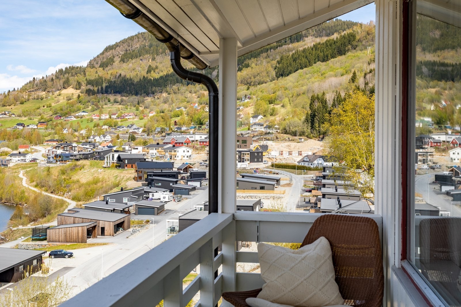 Utsikt mot Botn. Galleribilde