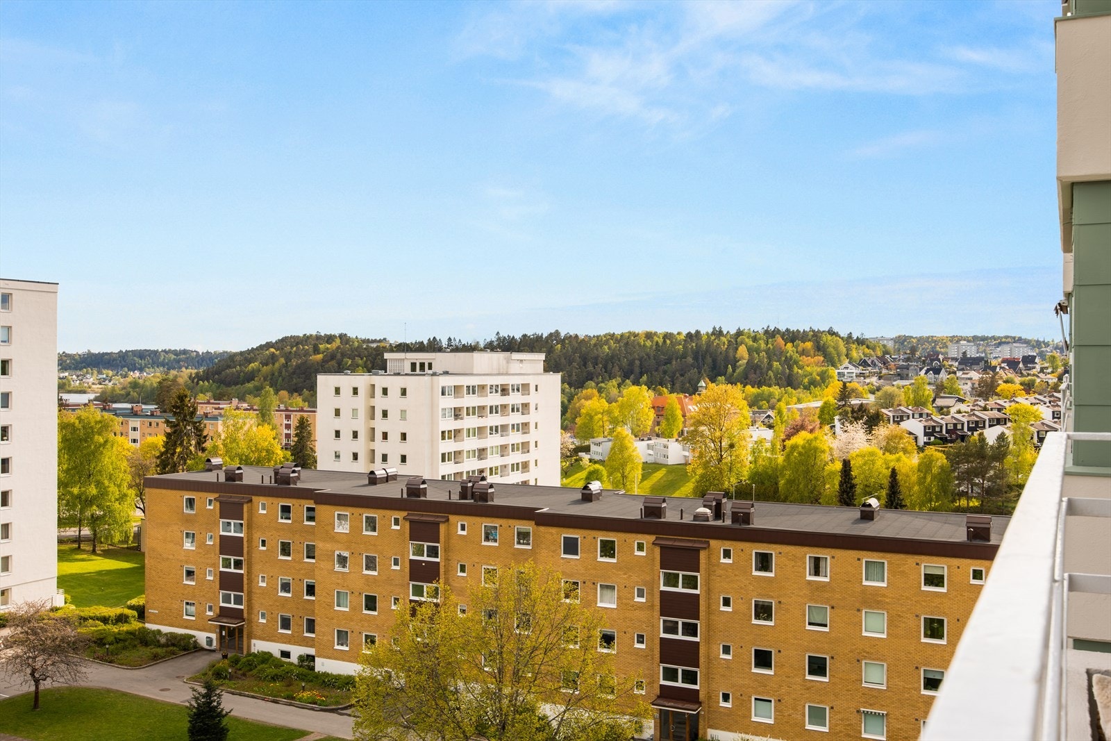 Utsyn mot sydvest. Galleribilde