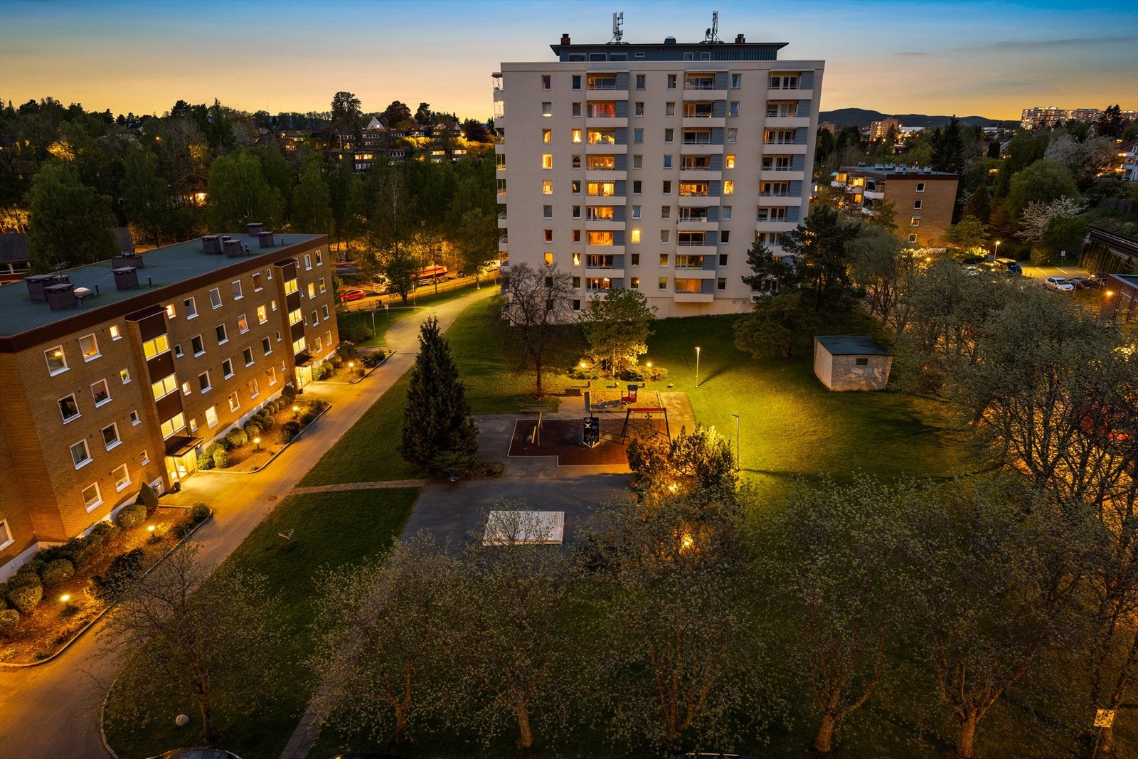 Kveldstemning. Galleribilde