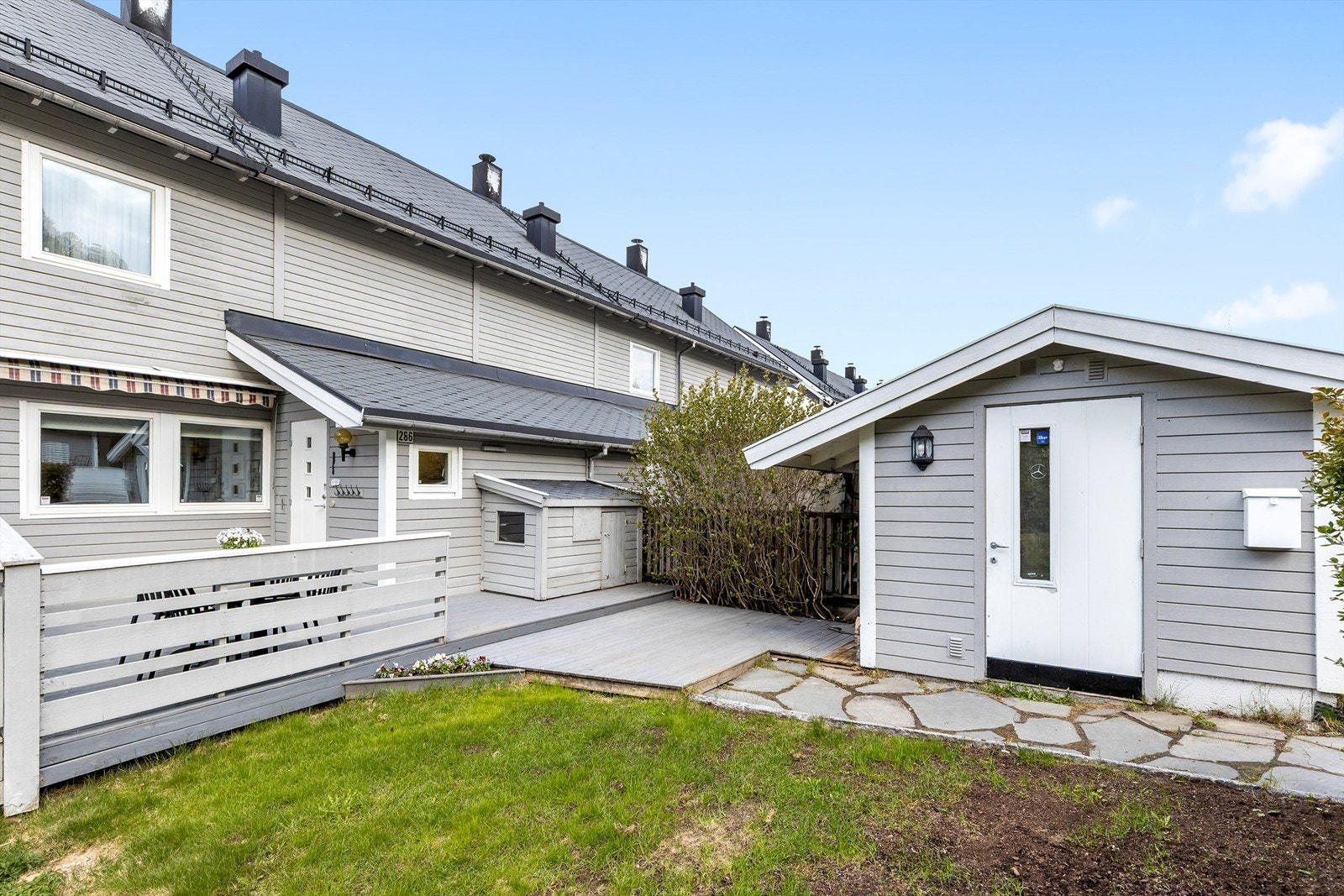 Uteboden er perfekt for oppbevaring med enkel tilgang. Galleribilde