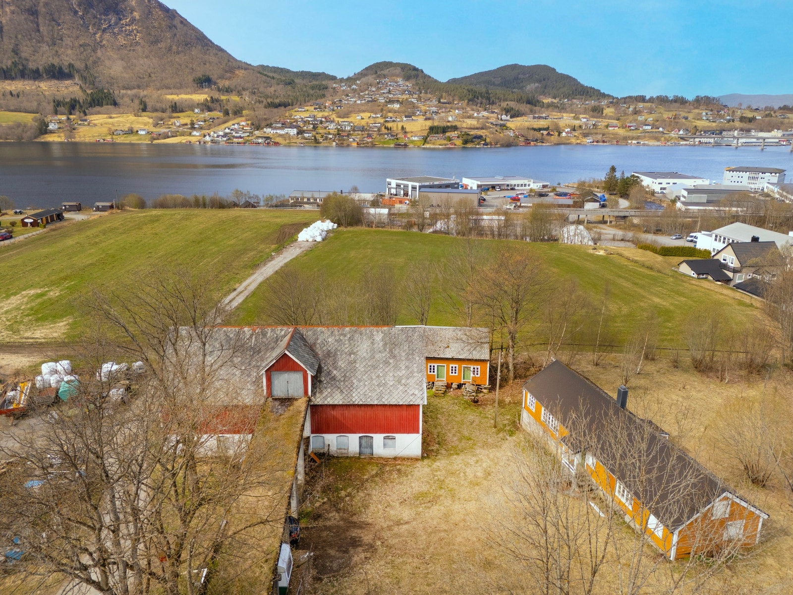 Velkommen til Kyrkjevegen 191! Foto: J.C. Eiendomsfoto (John Colbensen) Galleribilde