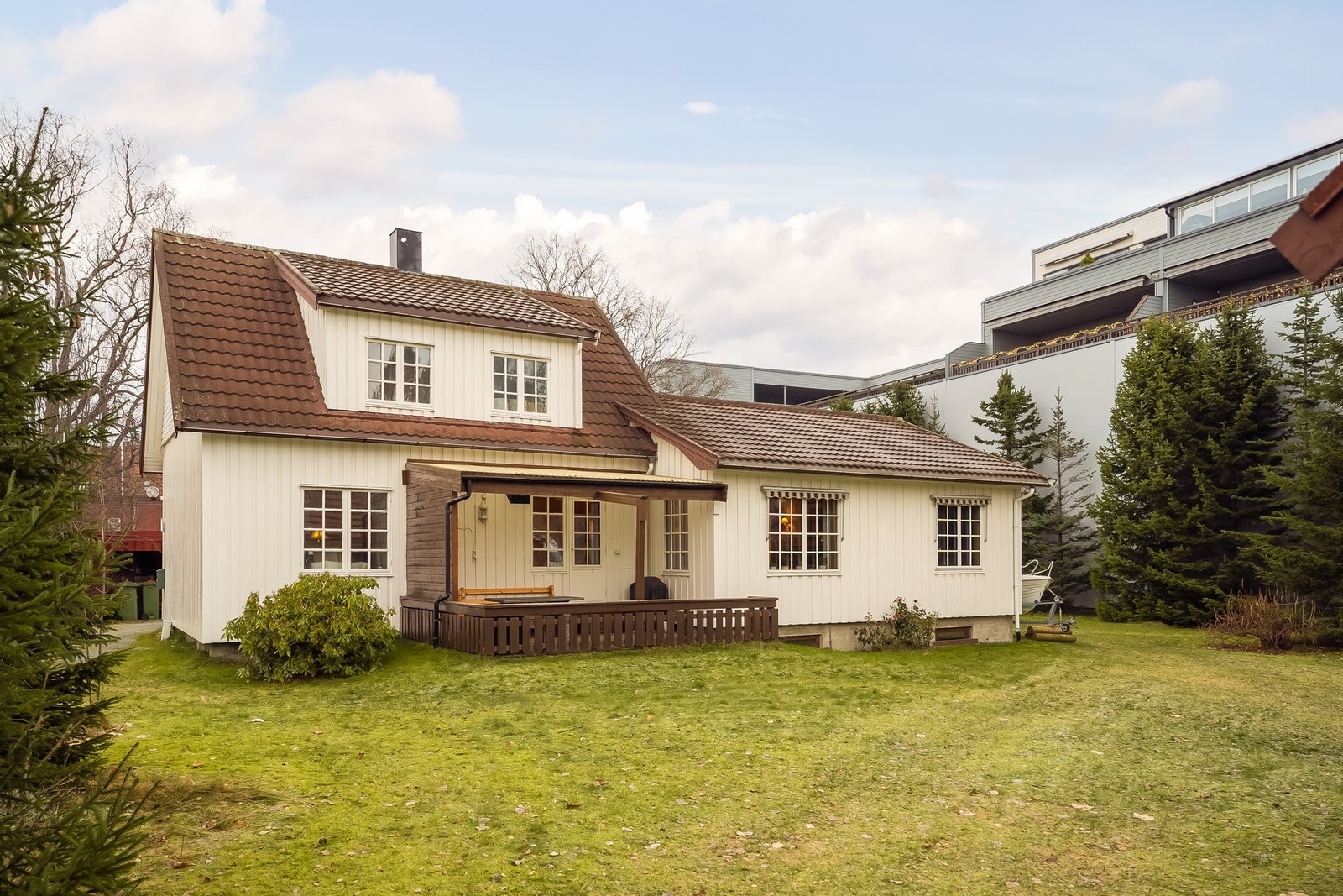 PrivatMegleren v/Torstein Nordby har gleden av å presentere en flott eiendom beliggende i Stjørdal sentrum. Galleribilde