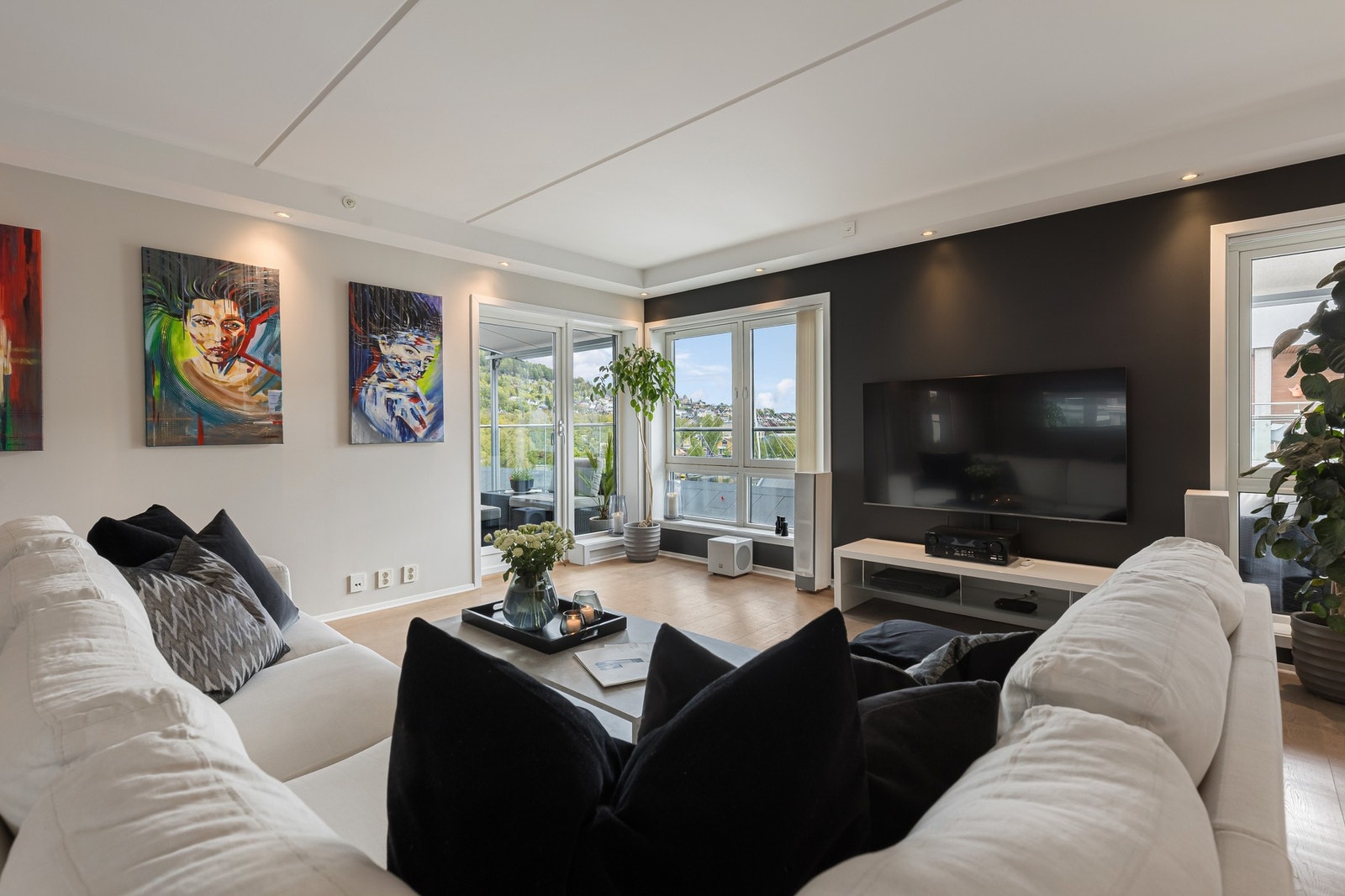 Her har du plass til det meste av møblement og litt til Galleribilde