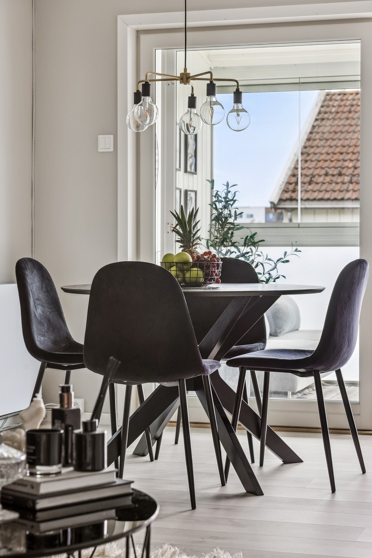 Leiligheten bør oppleves og du er hjertelig velkommen til hyggelig visning! Galleribilde