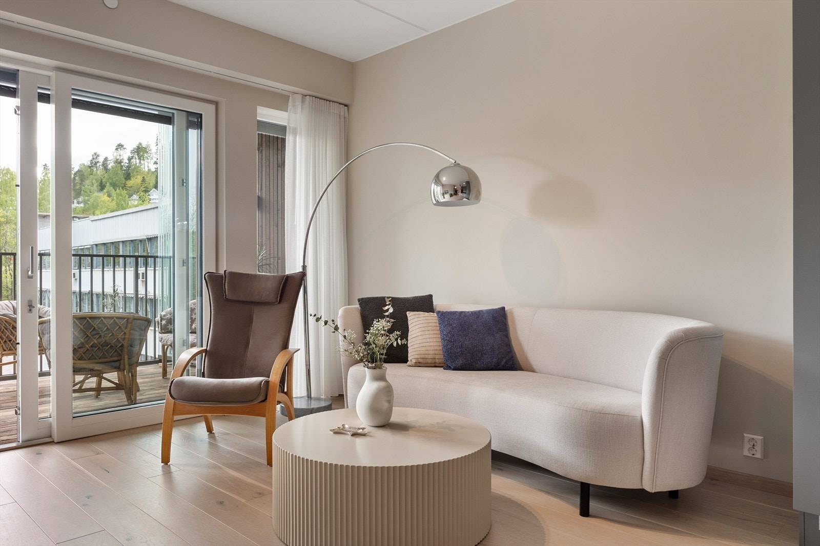 God plass til sofakrok, lene stol eller hva du måtte ønske. Galleribilde
