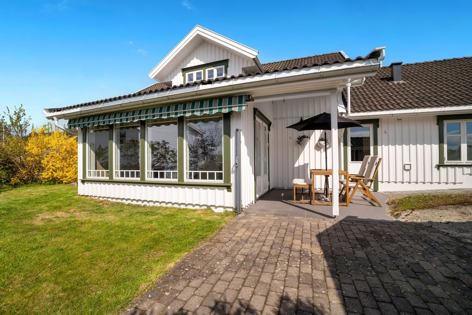 Gode muligheter for både lek, avslapning og sosiale sammenkomster. Galleribilde