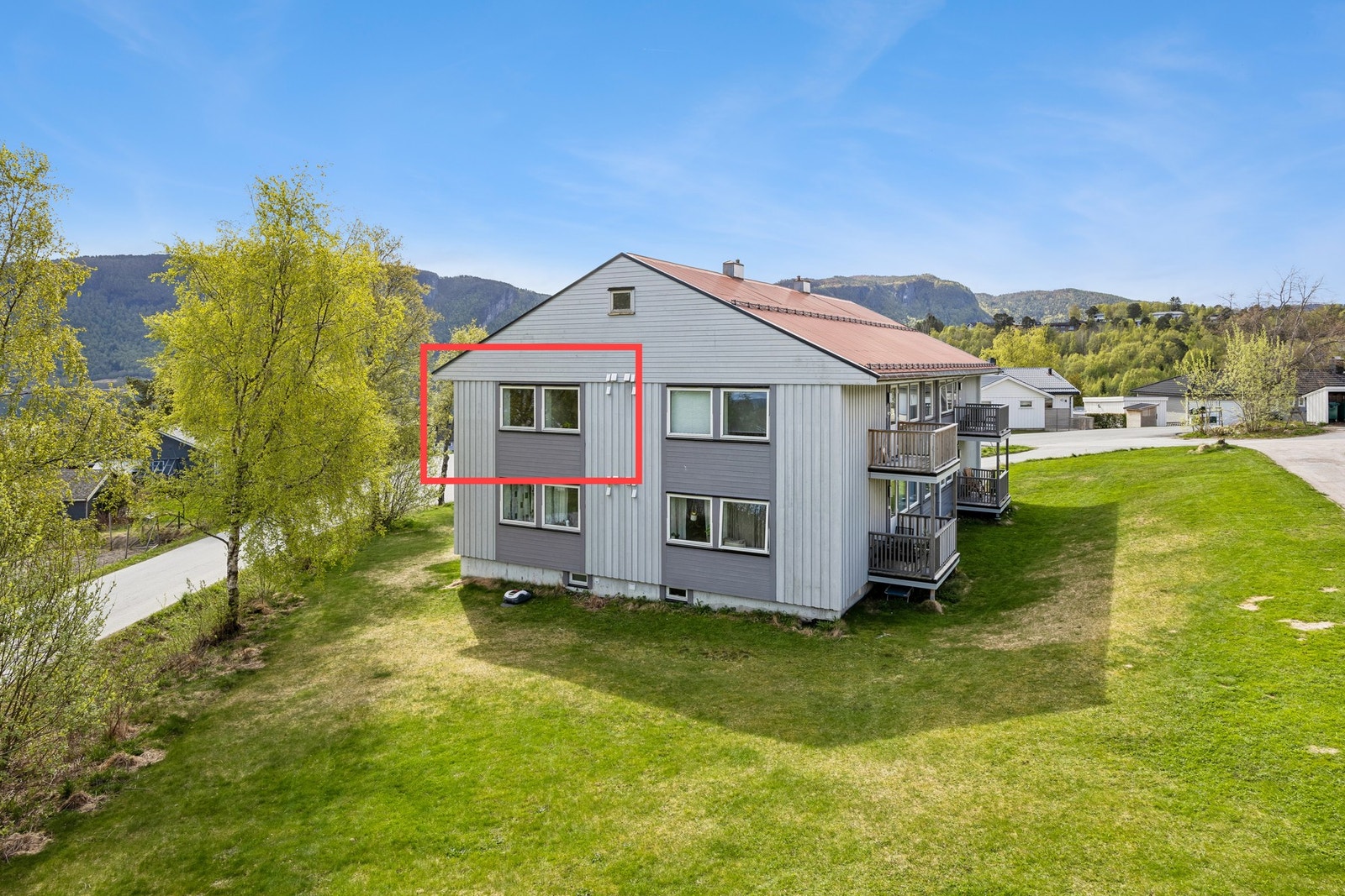 Velkomen til Skograndveien 42! En lys og fin 2-romsleilghet med fin beliggenhet på Øra. FOTO: EFKT, Magnus Berdal Galleribilde