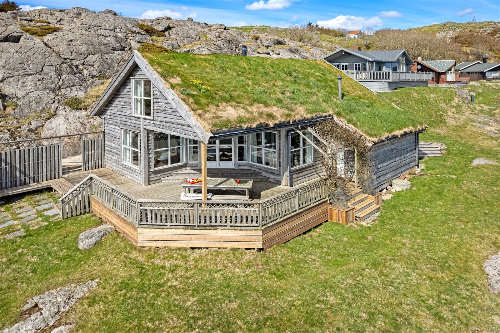 Velkommen til denne sjarmerende fritidsboligen på Stapnes! Foto: Diakrit v/Arne Ove Østebrøt Galleribilde