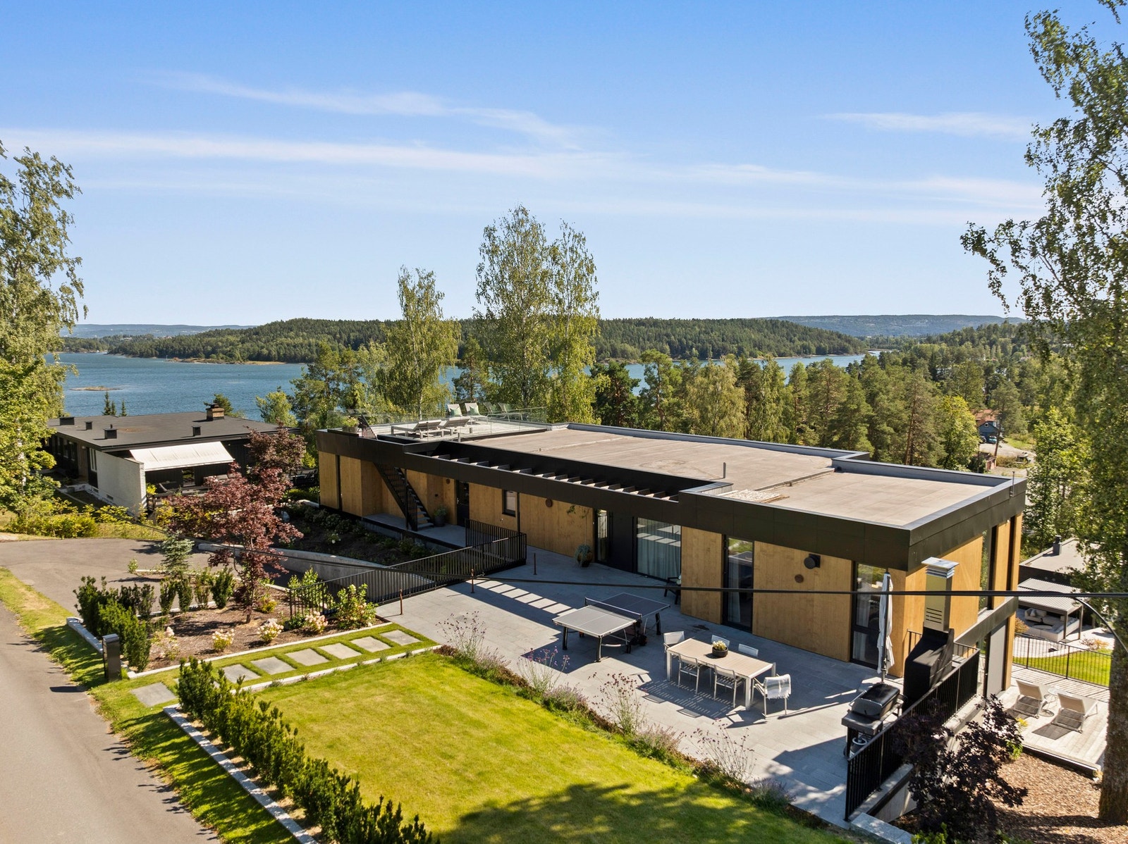 Eksklusiv arkitekttegnet villa med spektakulær beliggenhet på Nesøya Galleribilde