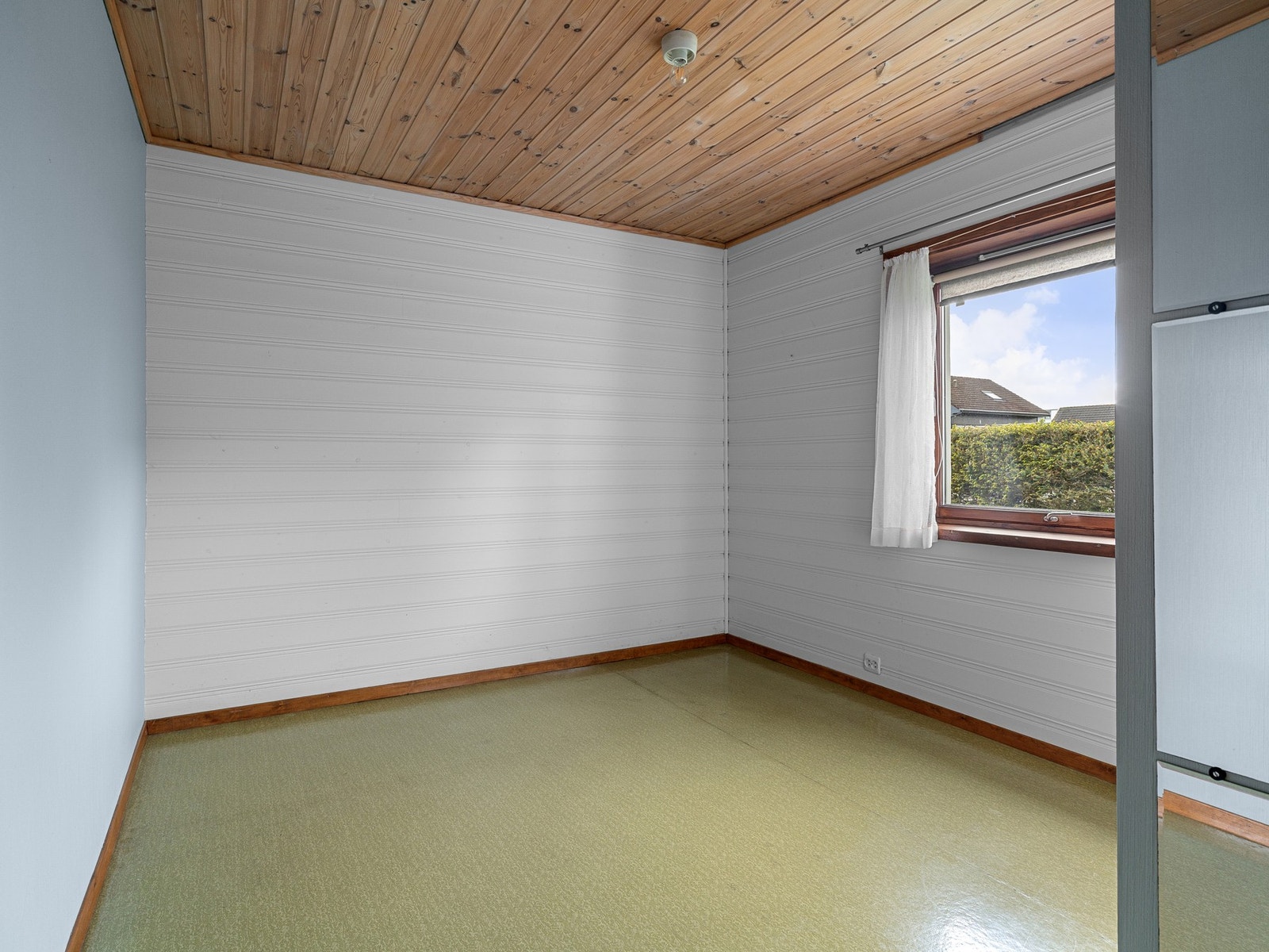 Boligens første etasje har tre soverom. Galleribilde