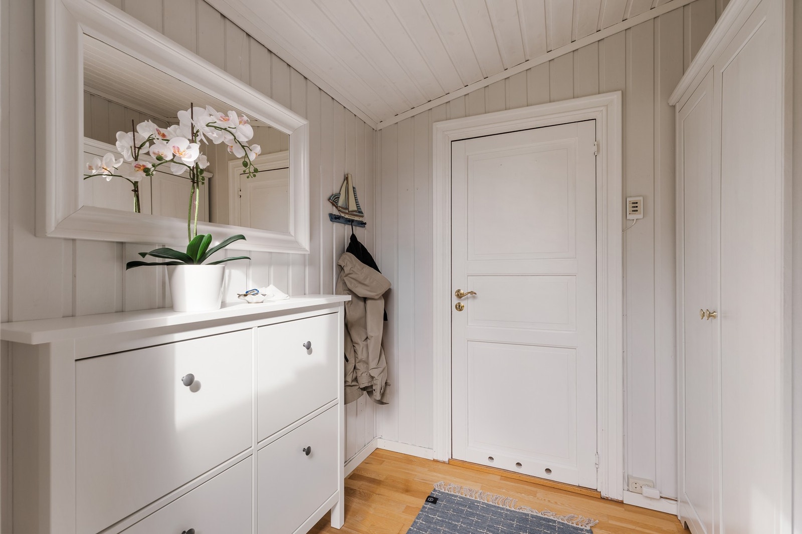 Gang - hyggelig inngangsparti. Velkommen inn! Galleribilde