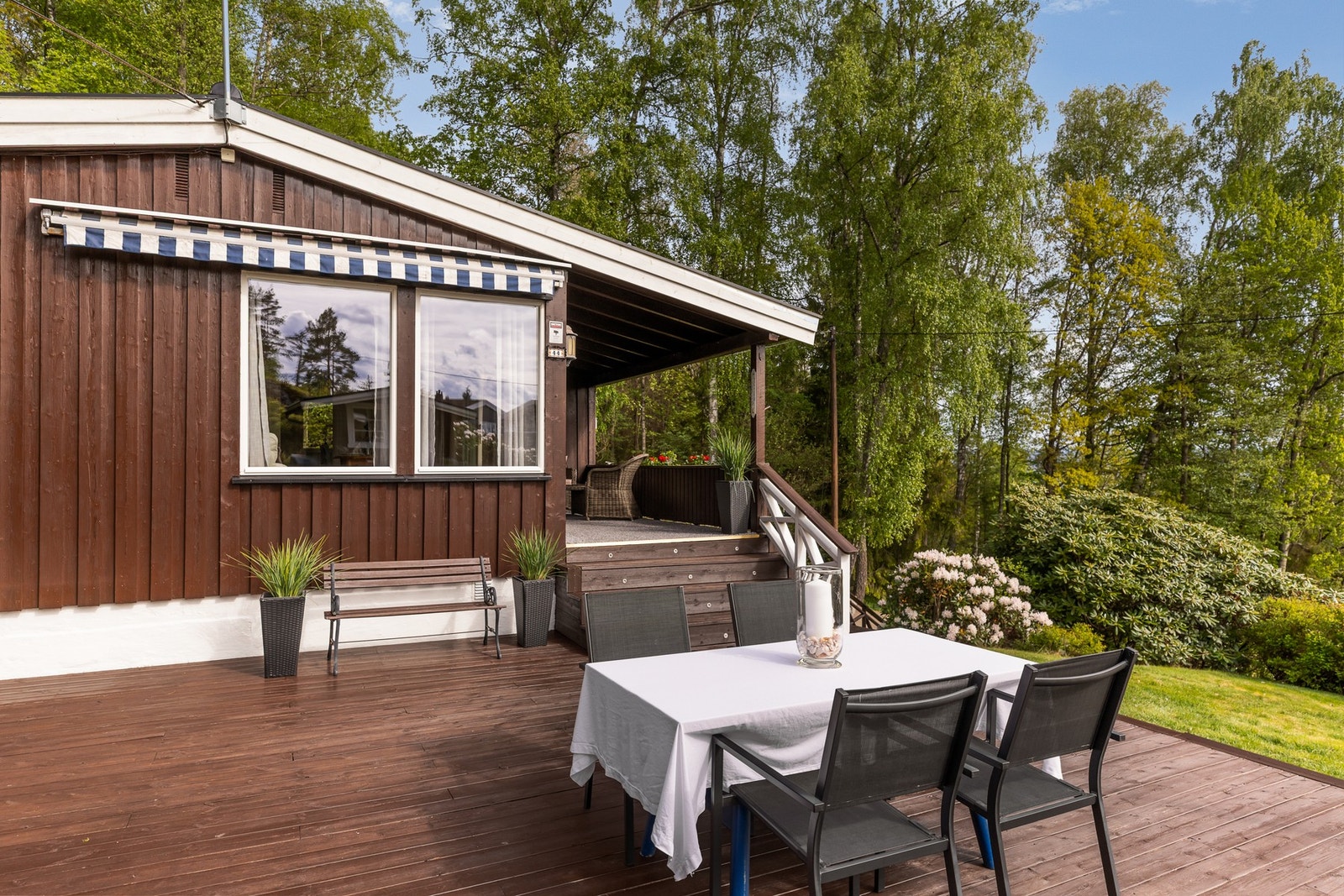 Sydvendt terrasse på 31 kvm. Galleribilde