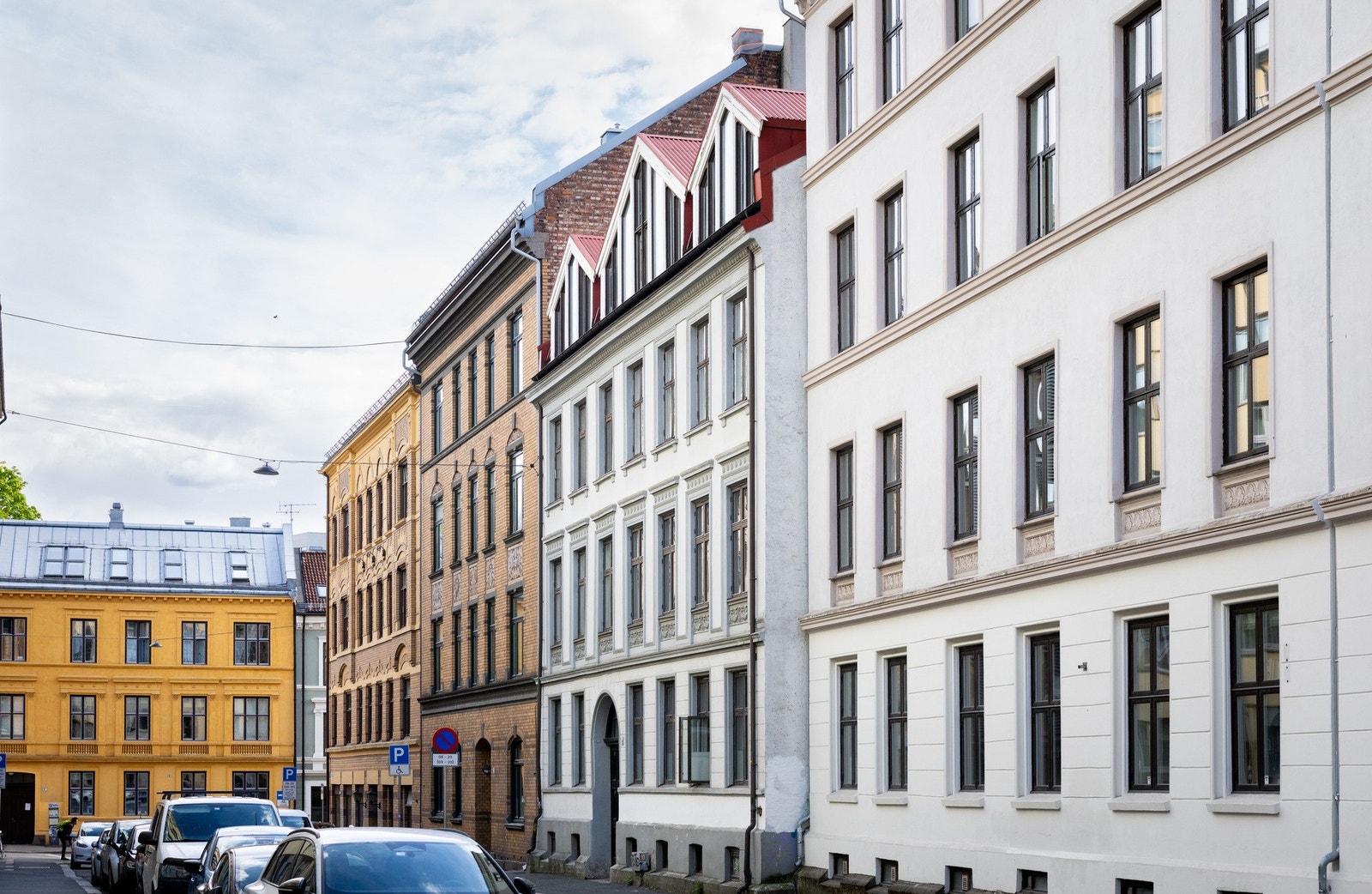 Super beliggenhet i liten, rolig gate, rett ved Pilestredet Park. Galleribilde