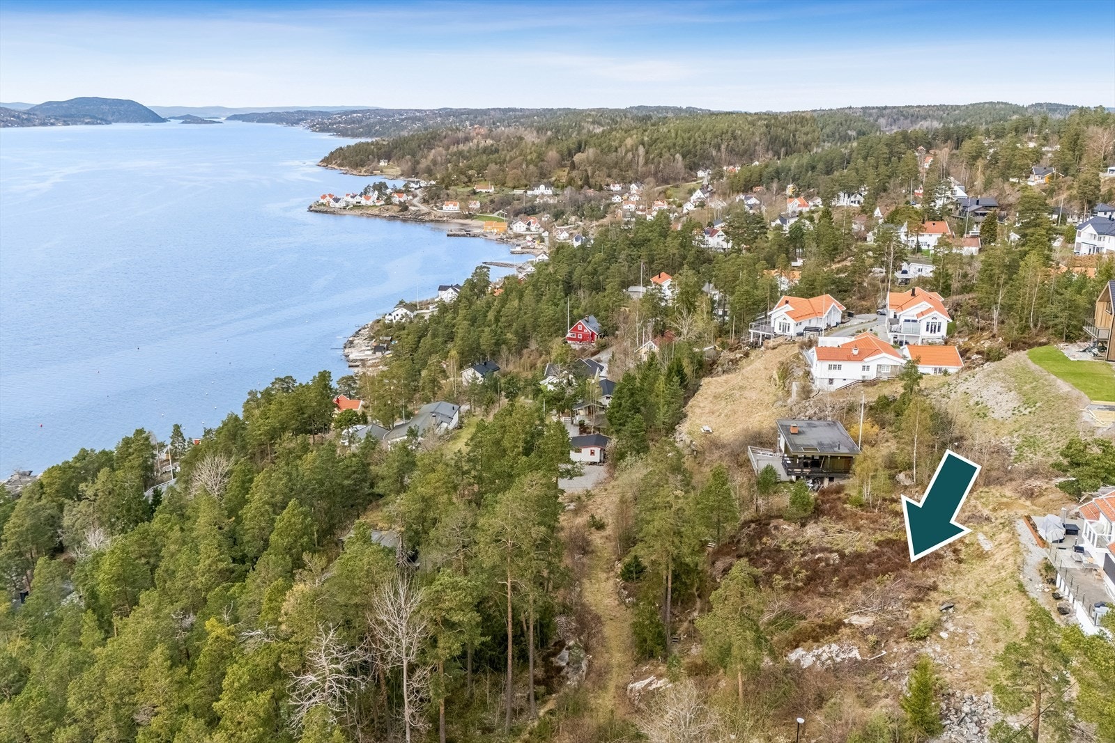 Sjelden mulighet til å bygge på en sjønær naturtomt på ca. 807 m²! Galleribilde