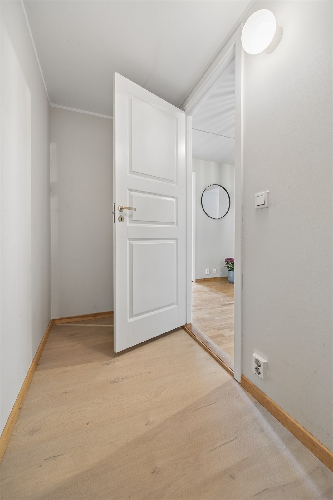 Leiligheten har en praktisk innvendig bod for ekstra lagringsplass. Galleribilde