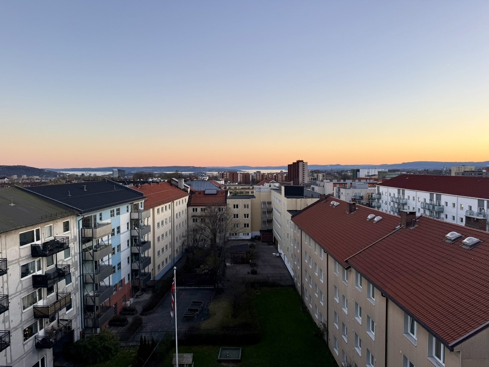 Selgers eget bilde: Solnedgangen kan nytes og sees året rundt! Galleribilde