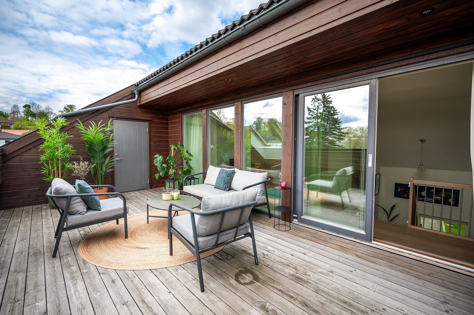 Vestvendt takterrasse på 21 kvm. Galleribilde
