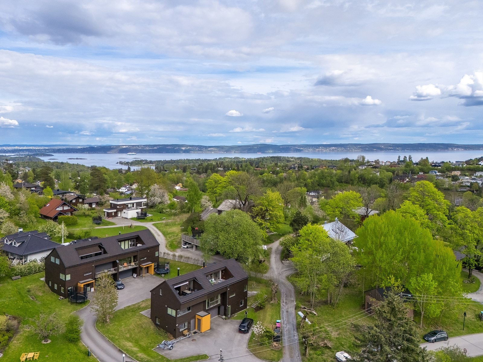 Fra eiendommen er det nærhet til flotte nærområder. Galleribilde