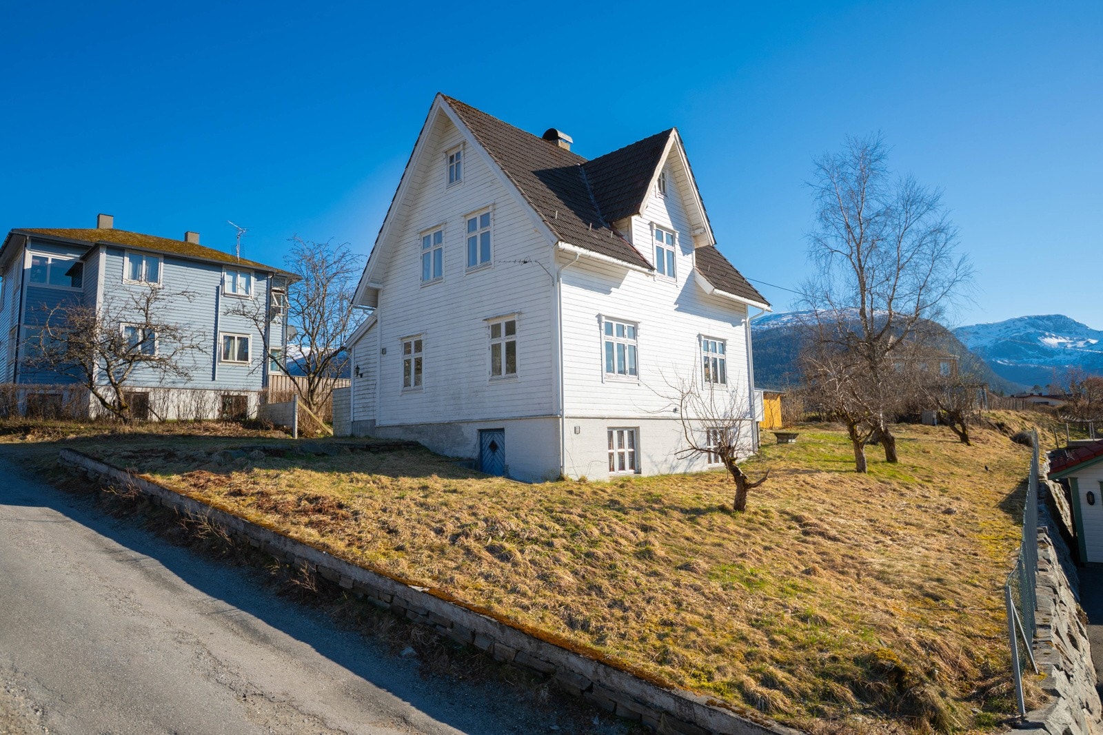 Fasade mot vest og nord Galleribilde