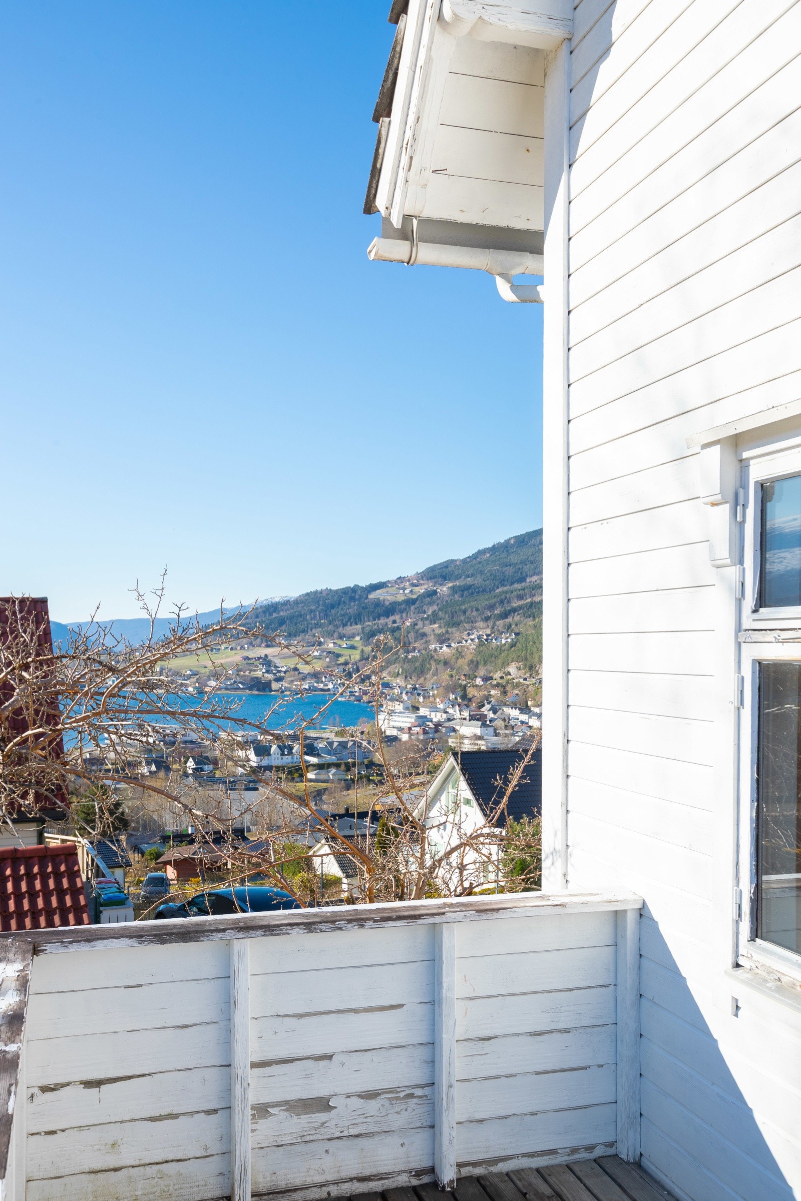 Skjerma terrasse med flott utsikt Galleribilde