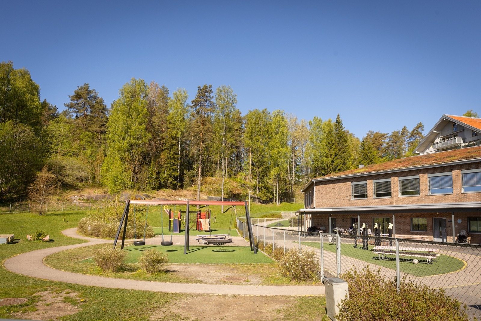 Ødegården barnehage ligger kun 5 minutters gange fra leiligheten. Galleribilde