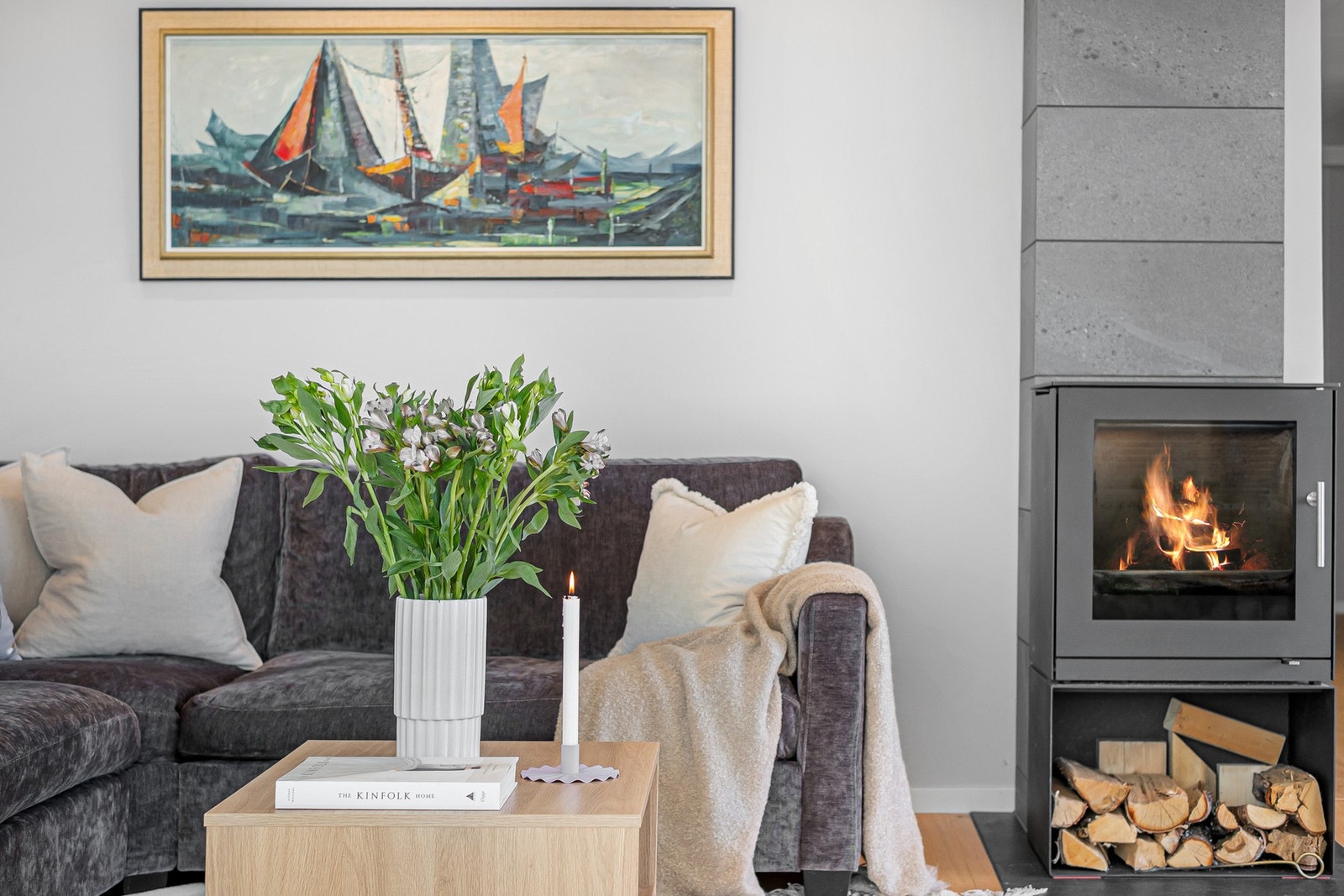 Vedovnen gir en lun og hyggelig atmosfære på kalde dager. Galleribilde