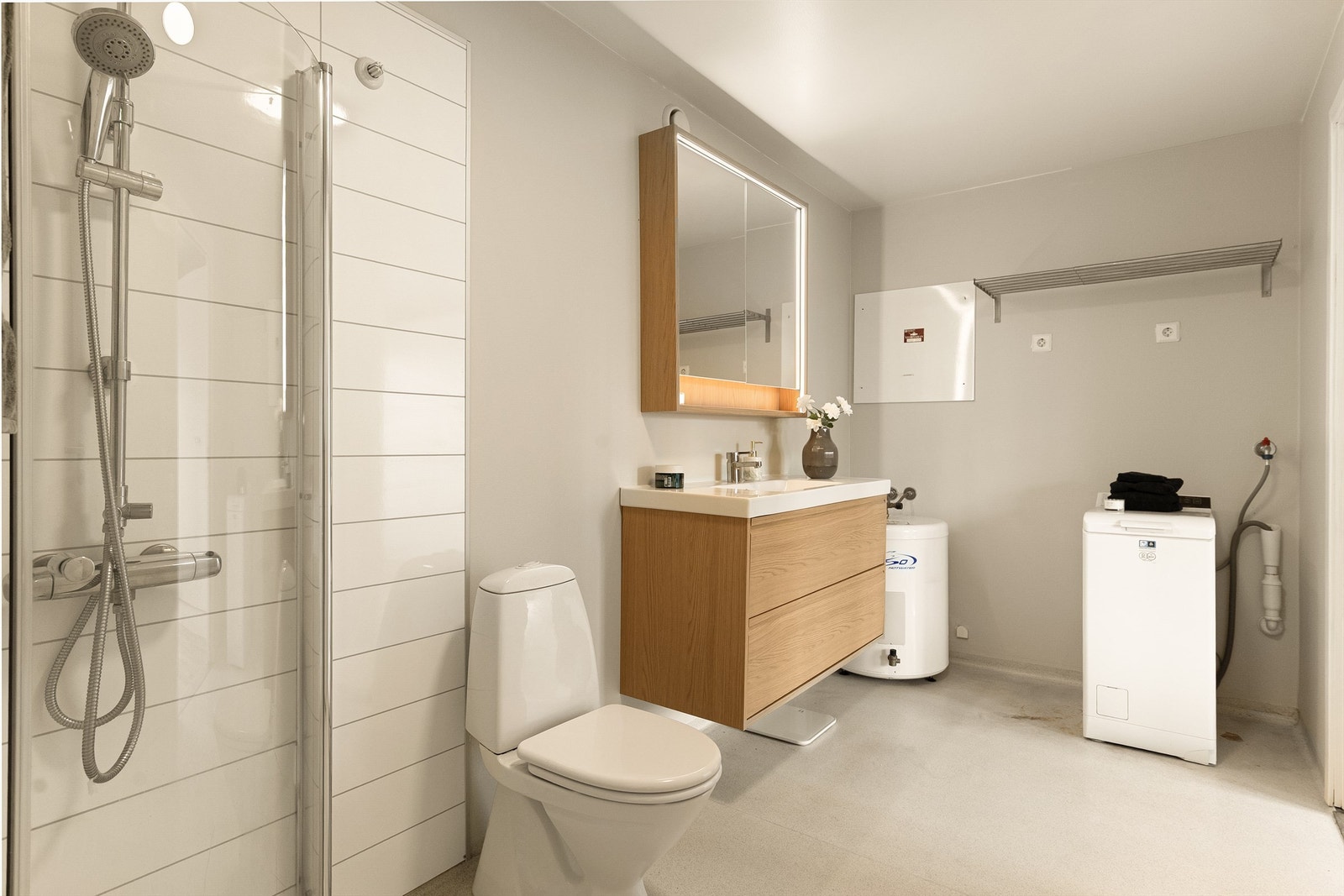 - Badet er meget romslig - Galleribilde