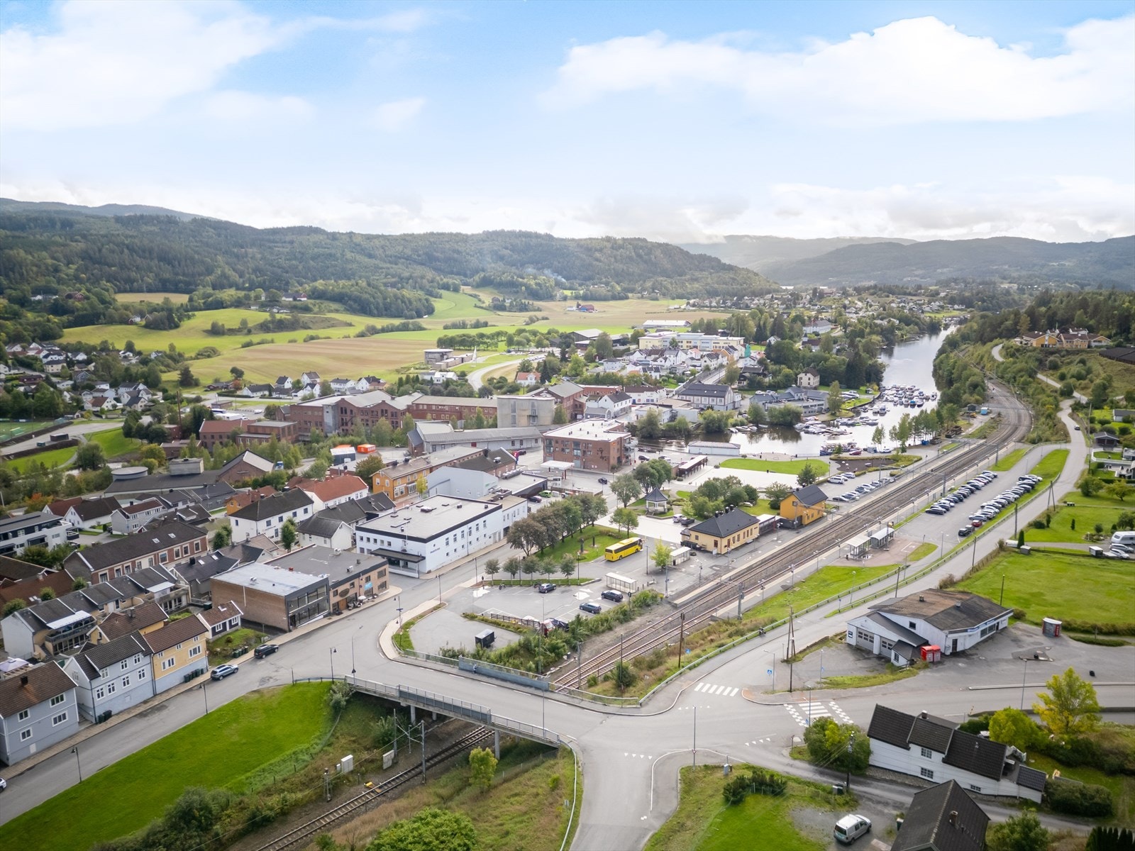 Vestfossen stasjon er et sentralt knutepunkt for pendlere og reisende. Galleribilde