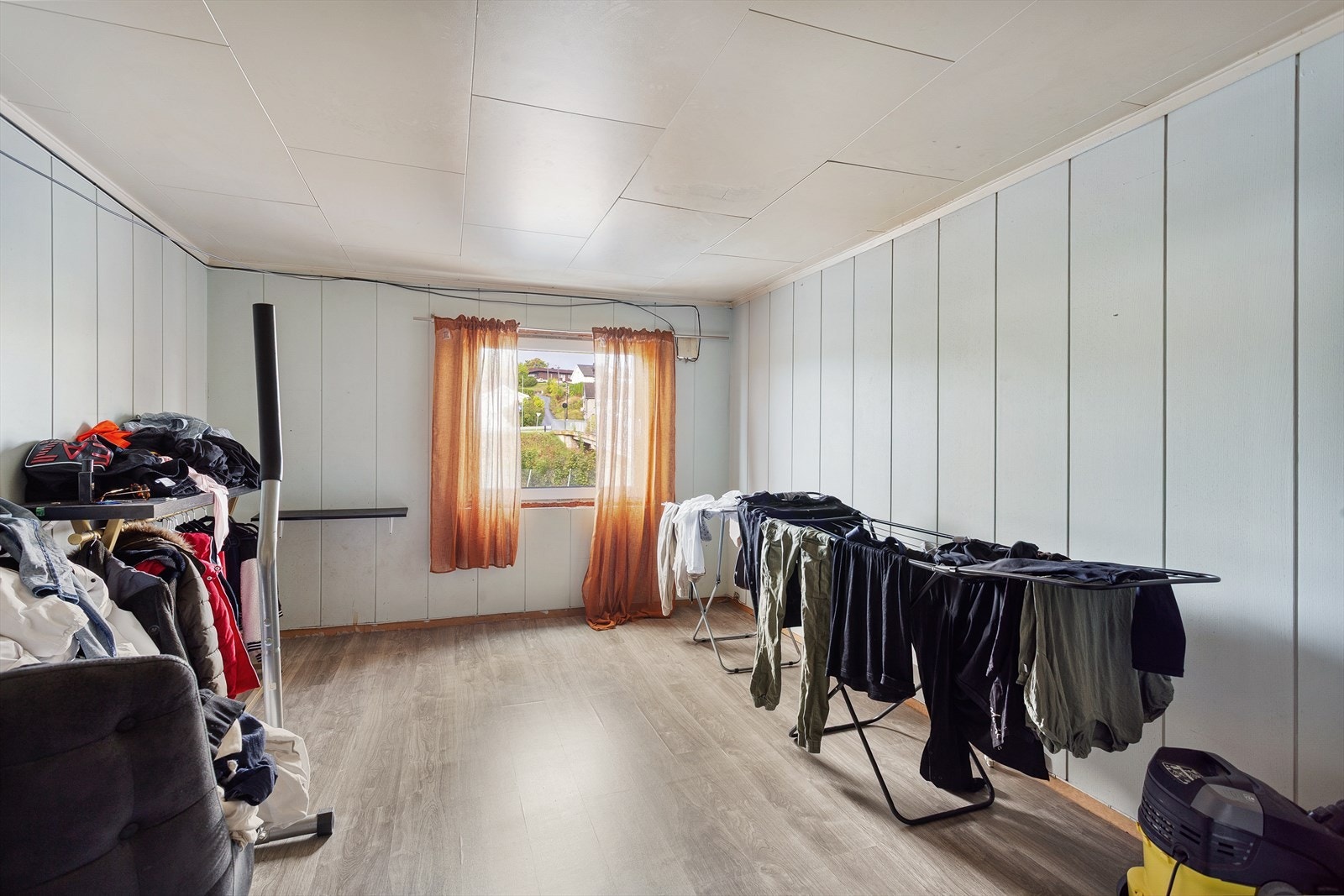 Et av rommene i Seksjon 1, som i dag benyttes til oppbevaring. Galleribilde