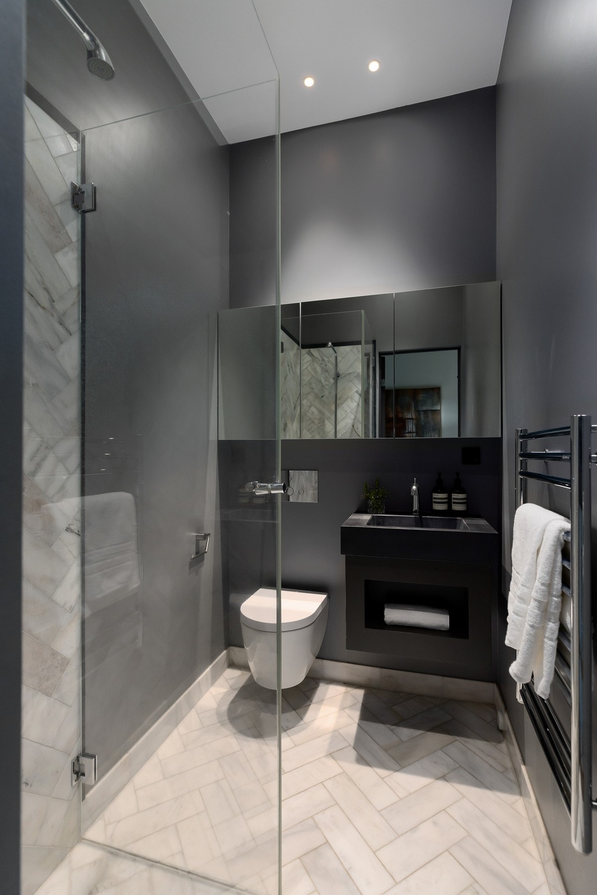 Bad nummer to holder samme moderne standard som hovedbad. Galleribilde
