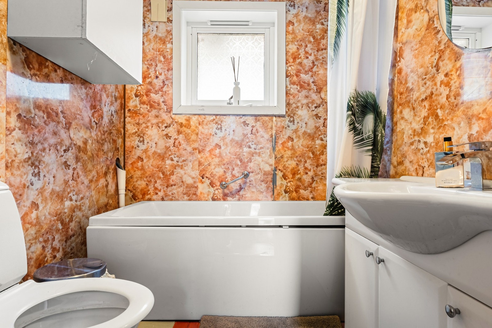 Badet måler 3,2 kvm. Galleribilde