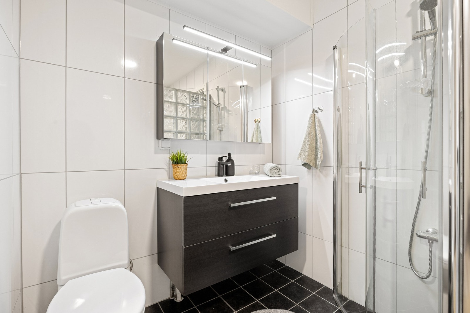 Helfliset bad 6 m². Galleribilde