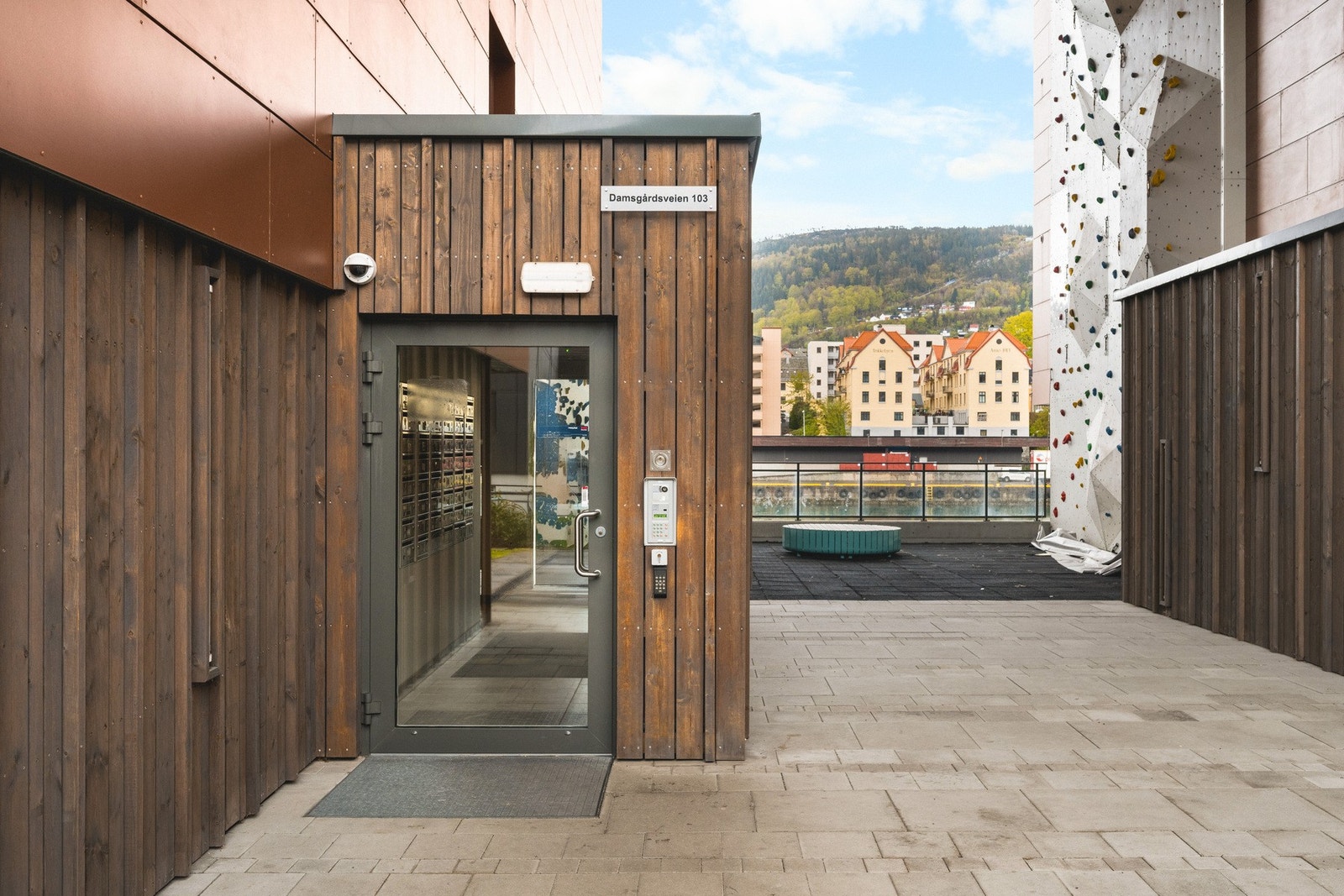 Tilhørende leiligheten er det også en ekstern bod i kjelleren på 4,5 kvm Galleribilde