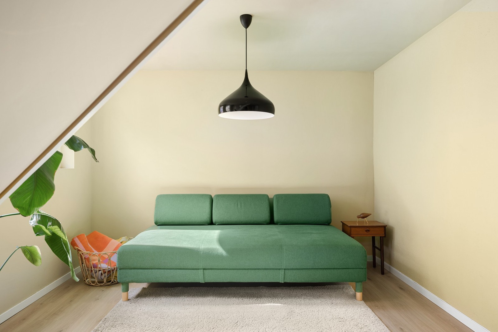 Her kan man fint innrede med sovesofa for gjester. Det er utstedt ferdigattest på kjeller i 2026. Galleribilde