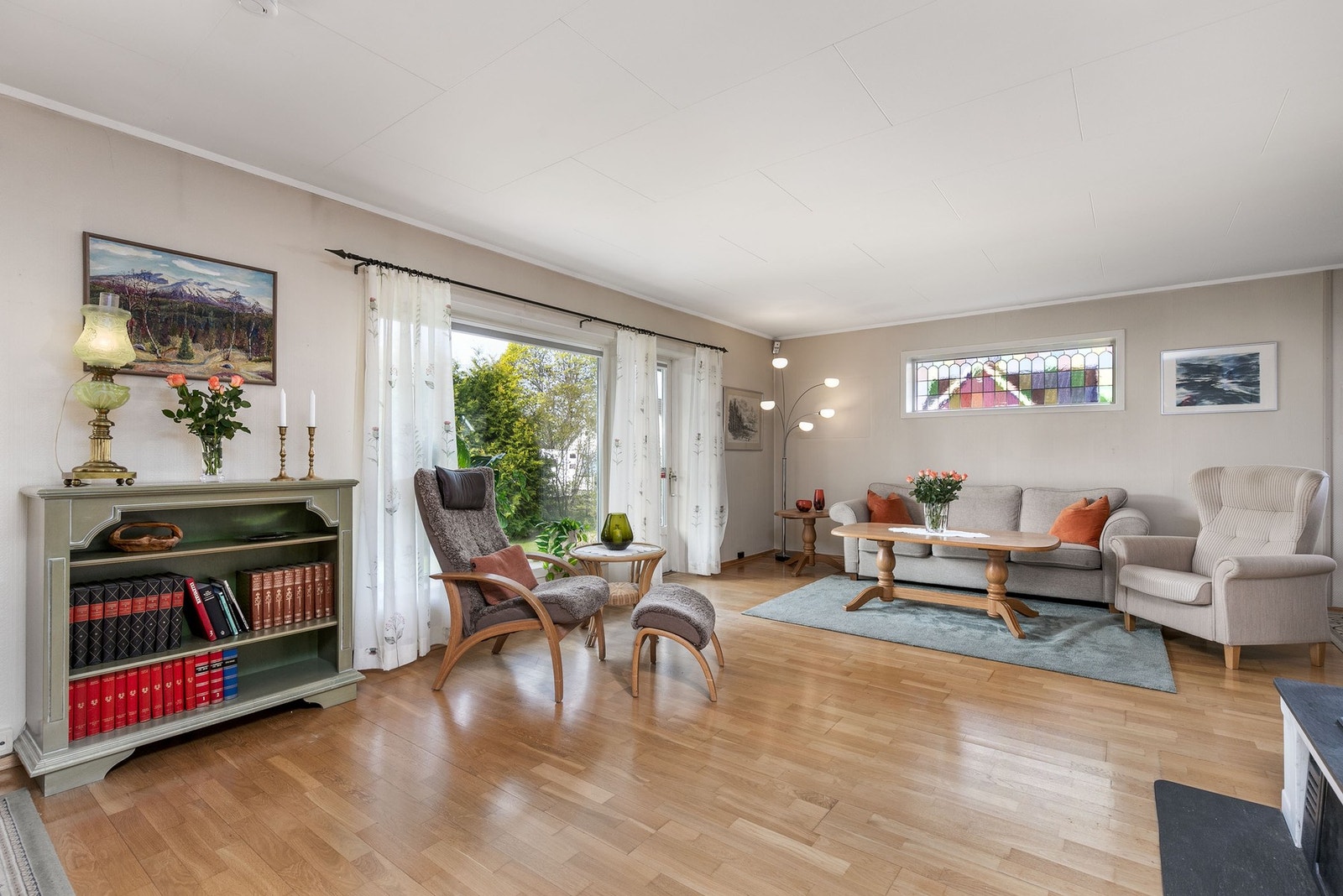 Boligen er opprinnelig oppført i 1960, med tilbygg fra 1983. Galleribilde