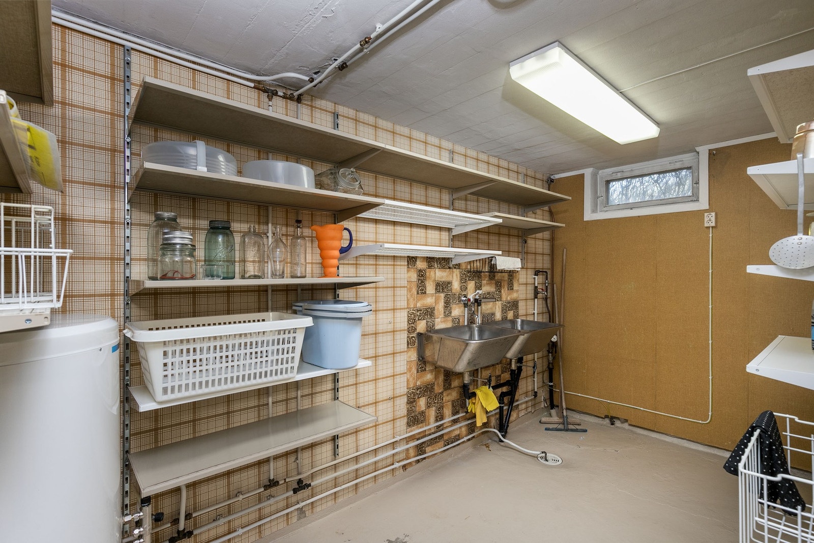 Vaskerom i kjeller. Galleribilde
