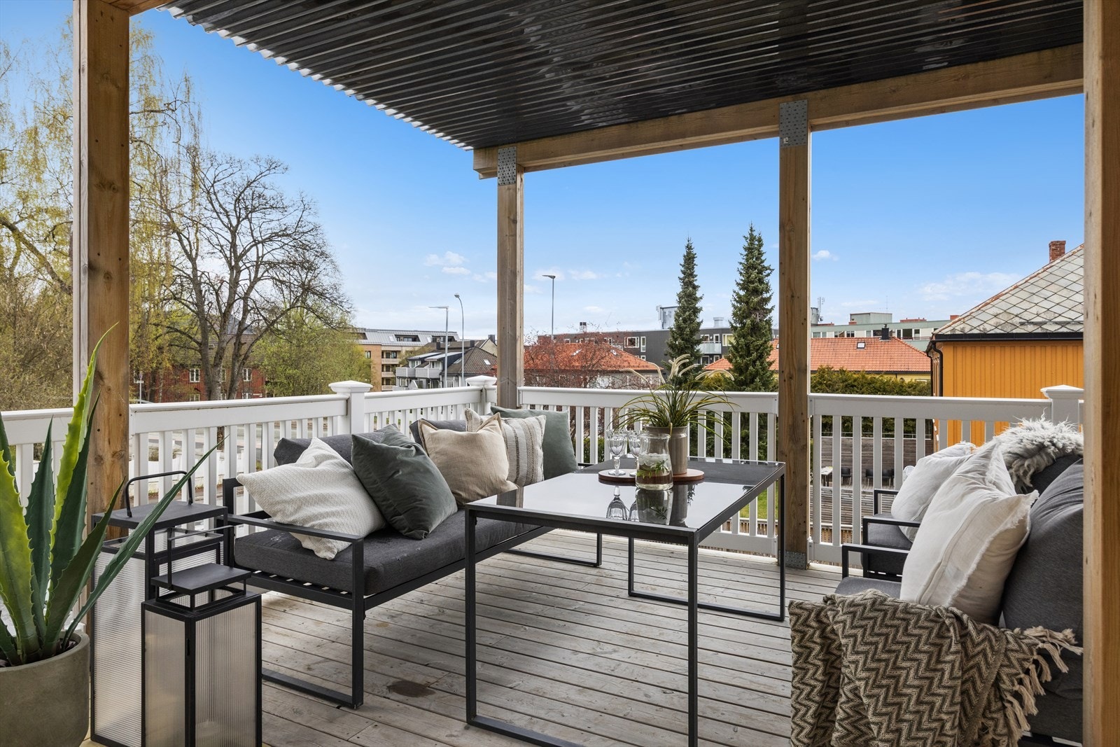 Her er det rikelig med plass for både avslapning og sosiale sammenkomster. Galleribilde