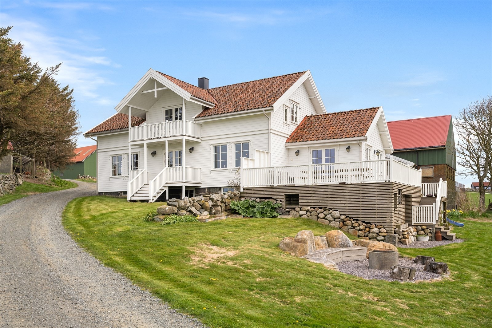 Monica Mørk Aase i EiendomsMegler1 Jærmegleren presenterer Sør-Reime 106!
Foto: Asle Haukland Galleribilde