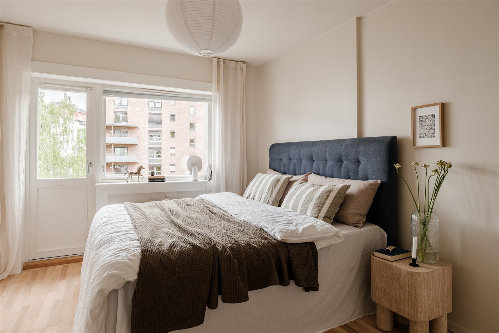 Leiligheten har to soverom - begge med plass til seng og garderobeskap. Galleribilde