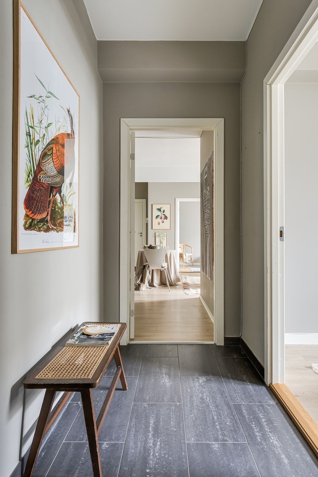 Leiligheten disponerer en kjellerbod på ca. 2m² for ekstra lagringsplass. Galleribilde