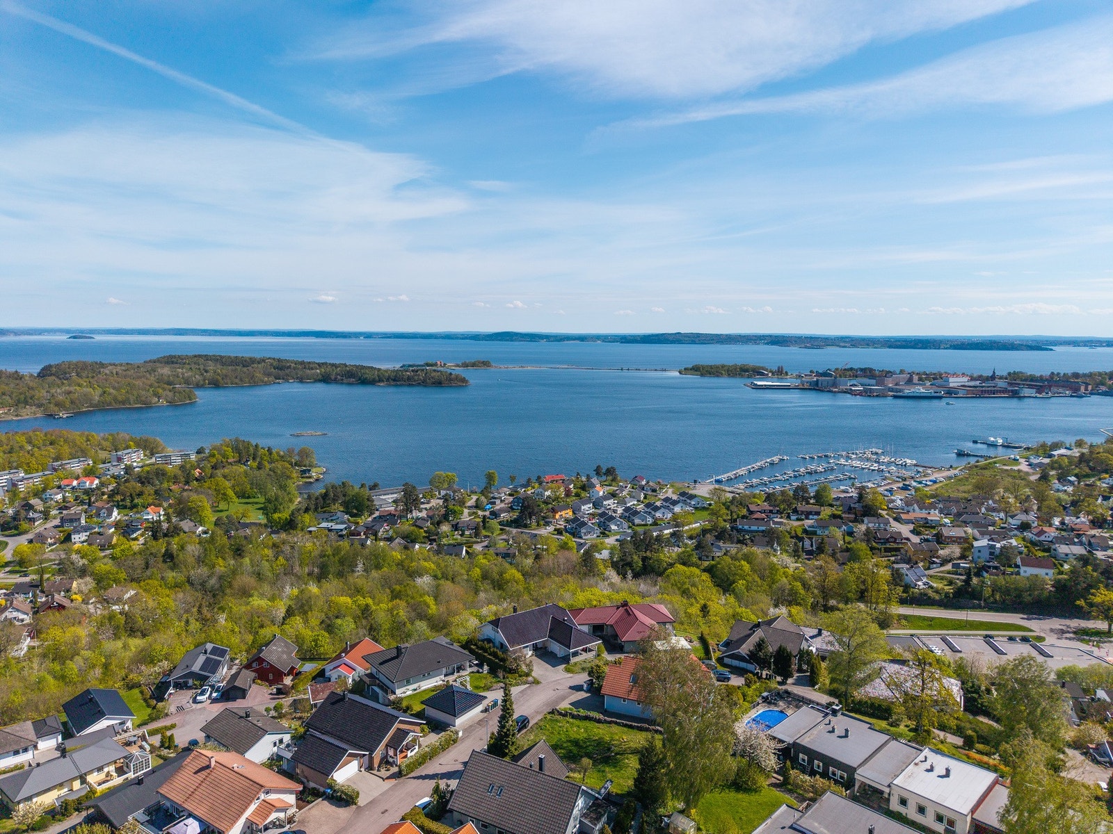 Her ser vi bl.a. Solviken båthavn og Karljohansvern Galleribilde