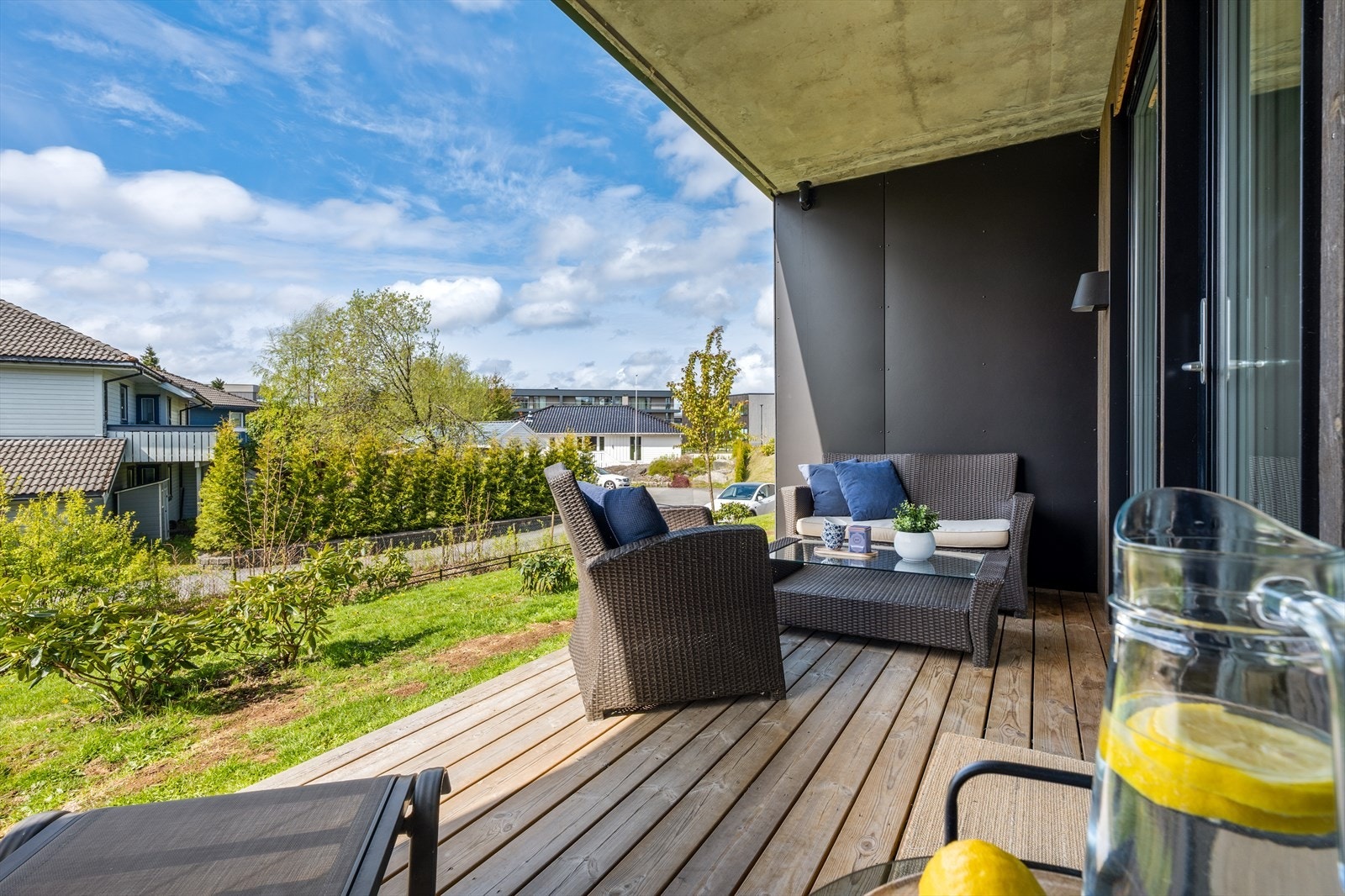 En nyere og moderne 2-roms selveier leilighet i ettertraktet sameie med fast garasjeplass! Galleribilde