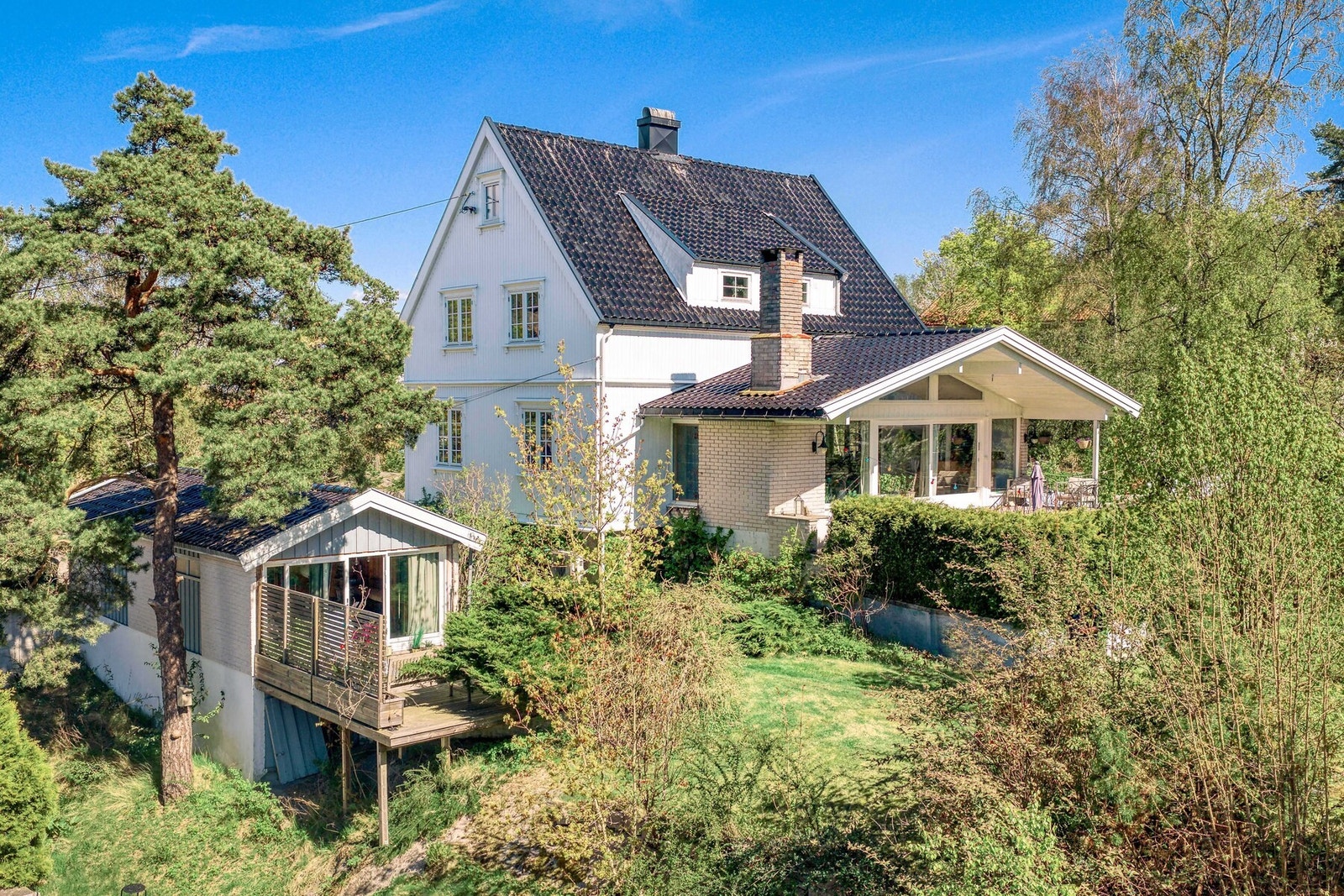 STAVLUND AS Kråkerøy - Klassisk og elegant villa i rolige og barnevennlige omgivelser - en kort spasertur fra sentrum | Ulvedalen, Kråkerøy Johan Hanse