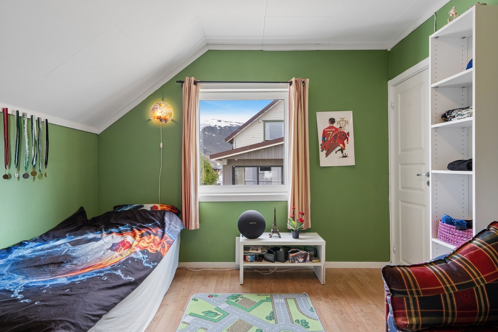 Soverom i 2.etg./loft Galleribilde