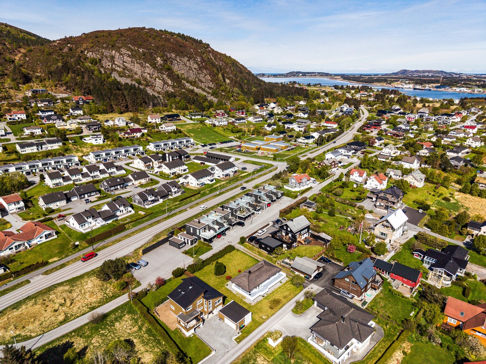 Dronebilde av området Galleribilde