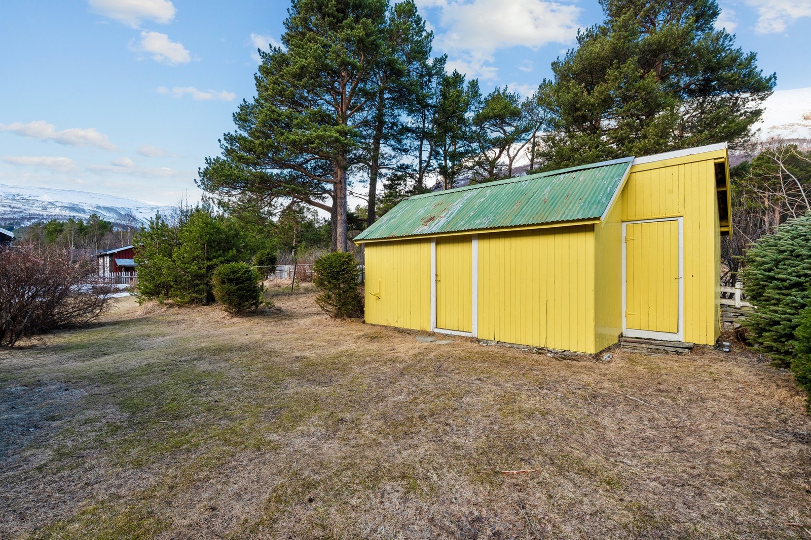 Uthus Galleribilde