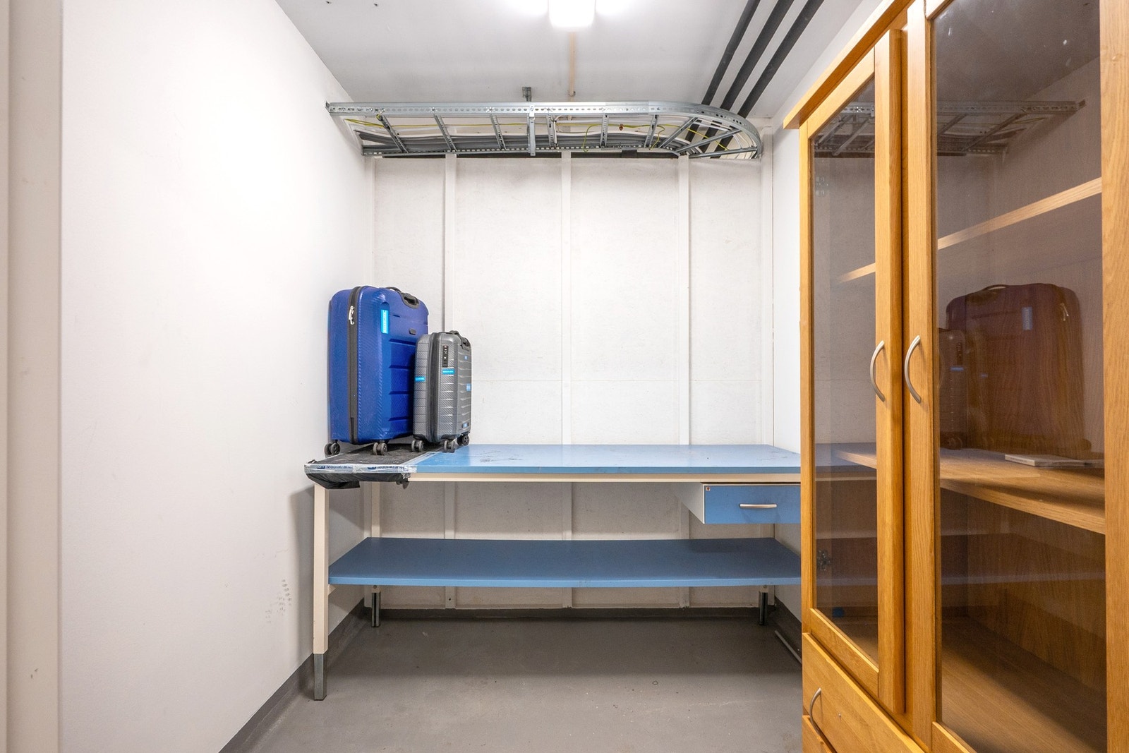 Romslig bod på ca. 5,2 m2 i kjeller. Galleribilde
