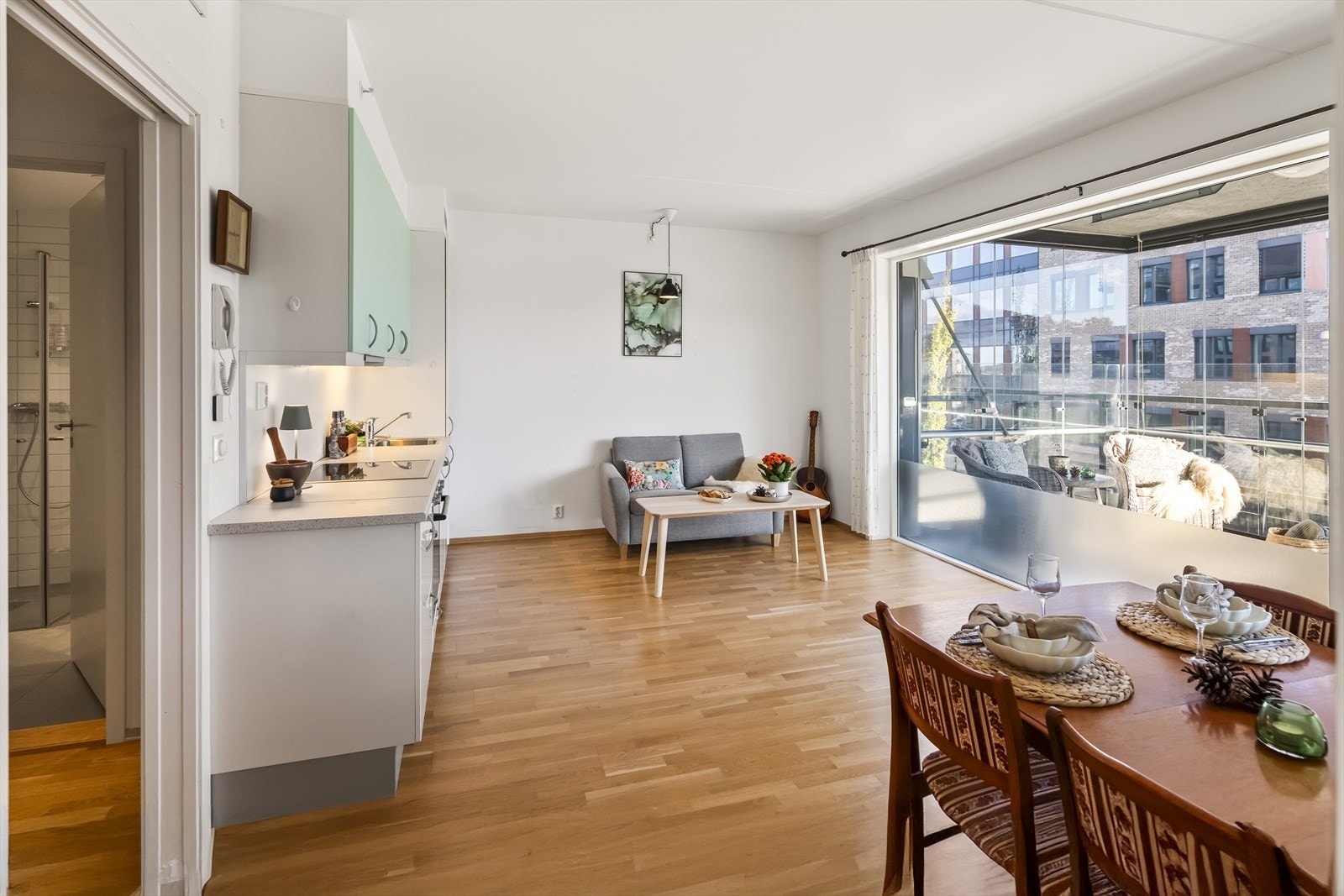 Her bor man lettvint til med nærhet til byen og alt man skulle trenge i nærheten. Galleribilde