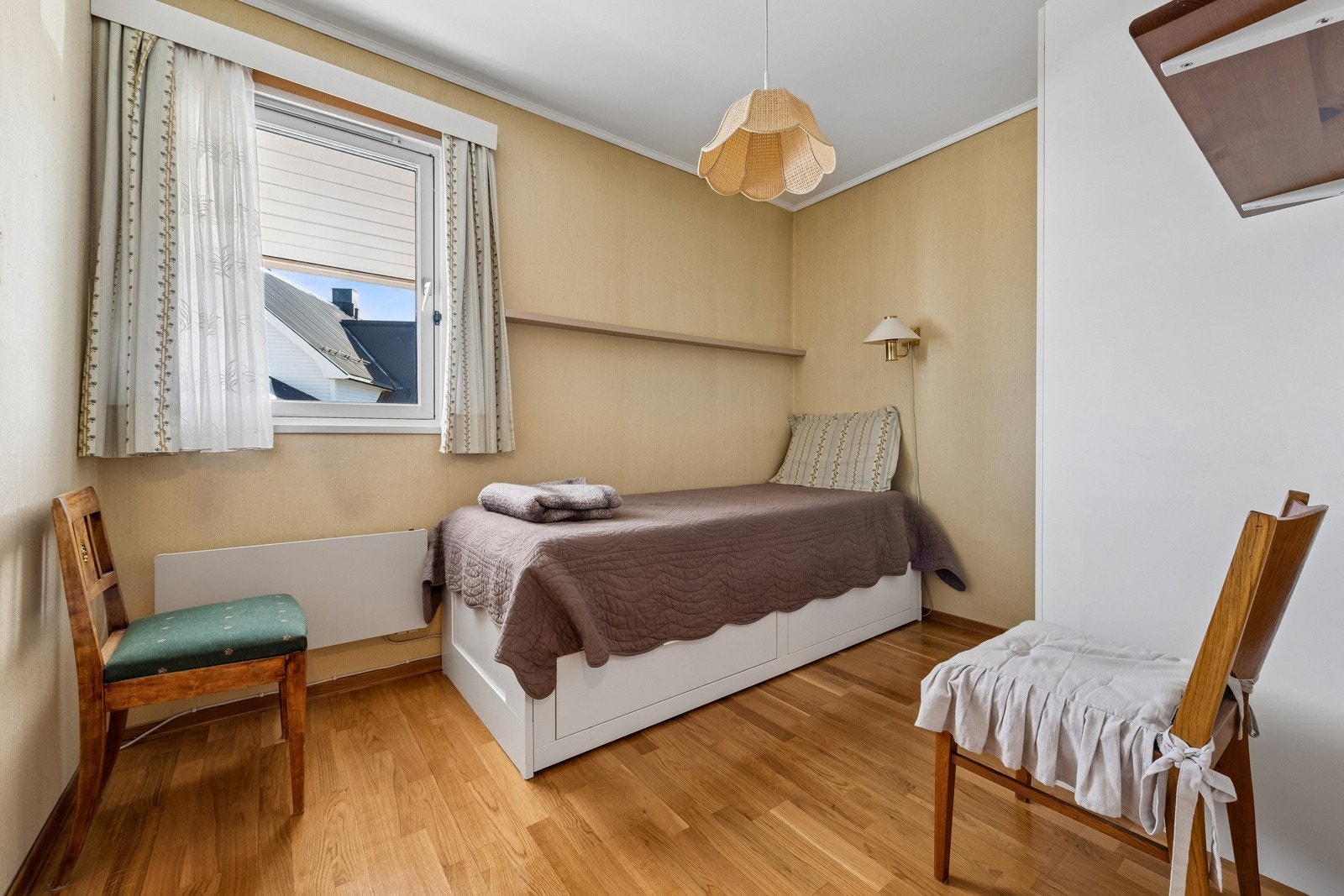 Det andre soverommet passer perfekt til gjesterom eller kontor. Alt etter behov. Galleribilde