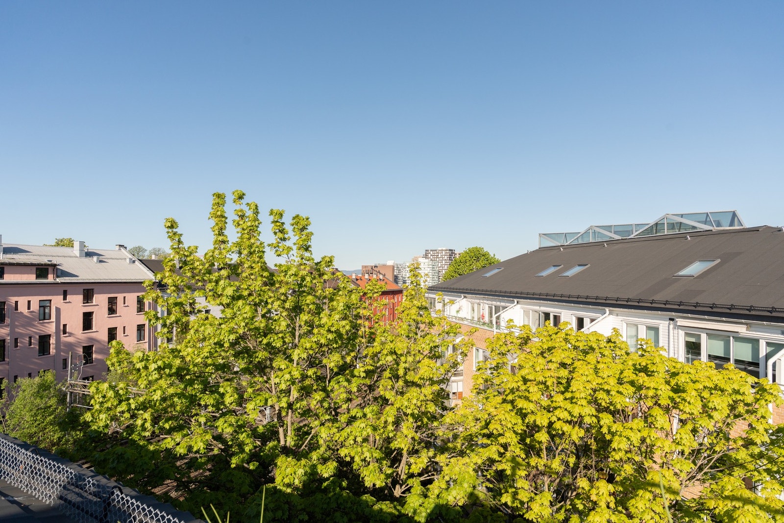 Her kan du nyte solen hele dagen. Galleribilde
